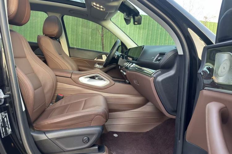 Used Mercedes-Benz GLE 2024 GLE 350 4MATIC Stylish Model Right Front Seat