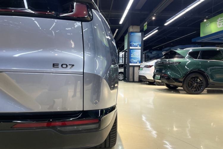 Used CHANGAN NEVO E07 2026 Model Pure Electric Four-Wheel Drive 90kWh Dacheng Edition
