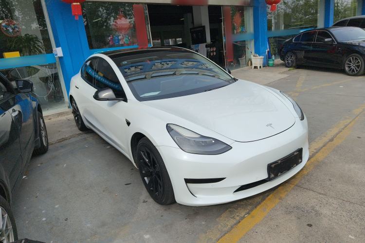 Used Tesla Model 3 2021 Standard Range Rear-Drive Upgraded Version Front Right 45 Deg