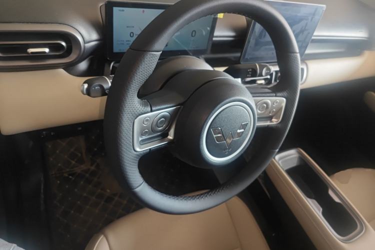 Used Wuling Bingo PLUS 2024 401 km Flagship Edition Four-Seater Version