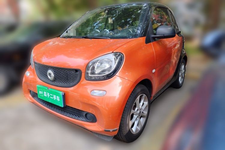 Used smart fortwo 2015 1.0L 52 kW hardtop Dynamic version