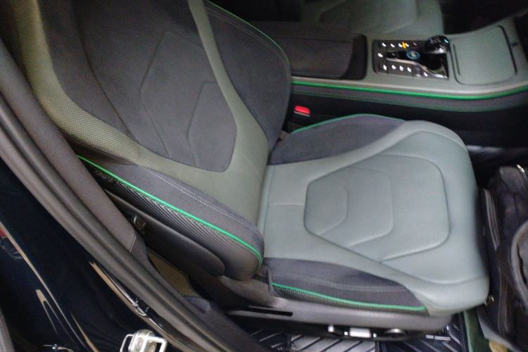 Used BYD Han 2022 EV 610 km All-Wheel-Drive Qianshan Cui Limited Edition
