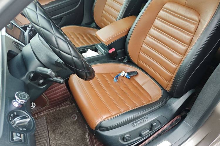 Used Volkswagen FAW-Volkswagen CC 2013 1.8TSI Luxury Model Left Front Seat