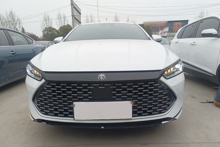 Used BYD Qin PLUS 2023 Champion Edition DM-i 120KM Excellence Model
