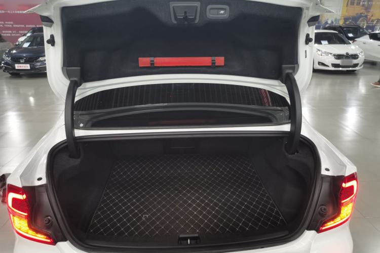 Used Volvo S60 2020 T4 Zhiyuan Luxury Edition
