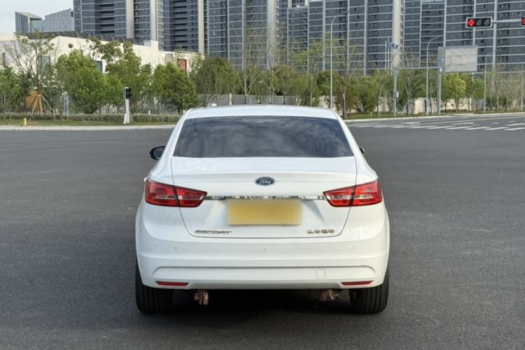 Used Ford Escort 2015 1.5L Automatic Fashion Model Exterior 7