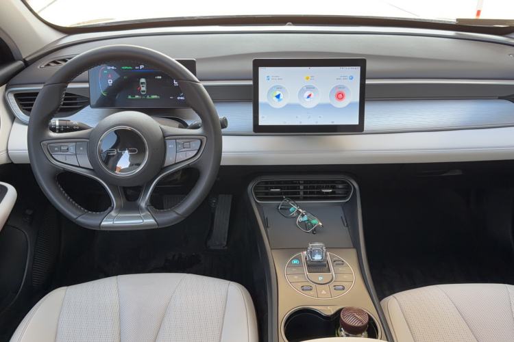 Used BYD Seal 05 DM-i 2025 DM-i Smart Drive 55KM Luxury Model Center Console