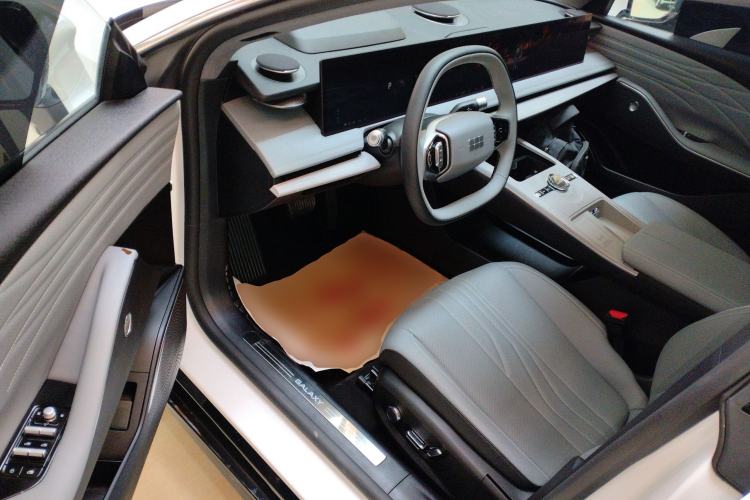 Used Geely Galaxy E8 2024 550 km Range Rear-Drive MAX
