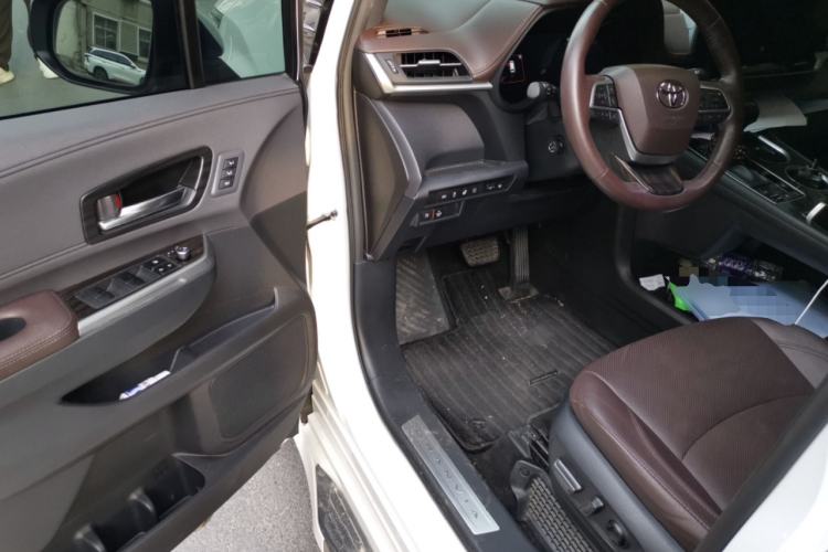 Used Toyota Granvia 2022 2.5L Hybrid Flagship Edition Driver Seat