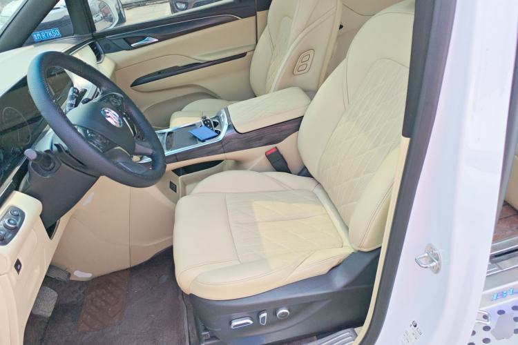 Used Buick GL8 2022 ES Land Cruiser 653T Luxury Model
