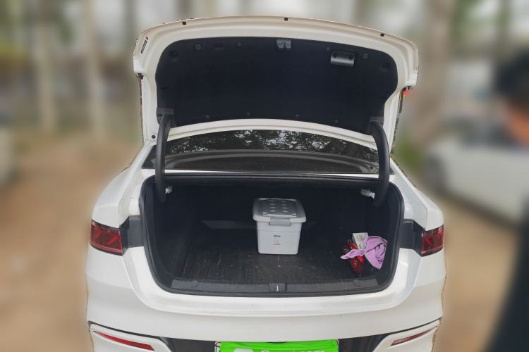 Used BYD Qin PLUS 2024 HONOR Edition DM-i 55KM Leading Model Trunk