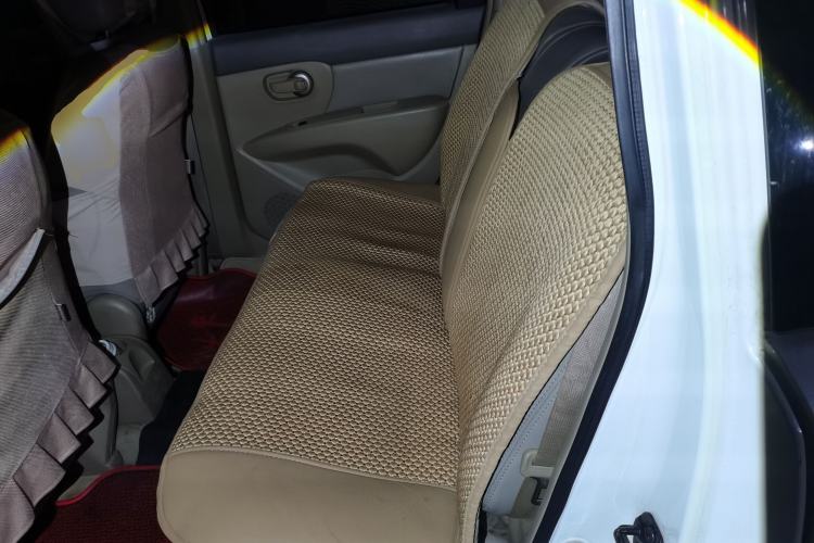 Used Nissan Livina 2010 Jingyue Edition 1.6L Manual All-Around Model