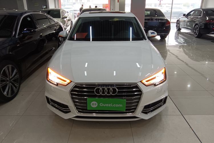 Used Audi A4L 2019 40 TFSI Ambition China VI
