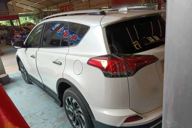 Used Toyota RAV4 2016 2.5L Automatic 4x4 Elite Edition