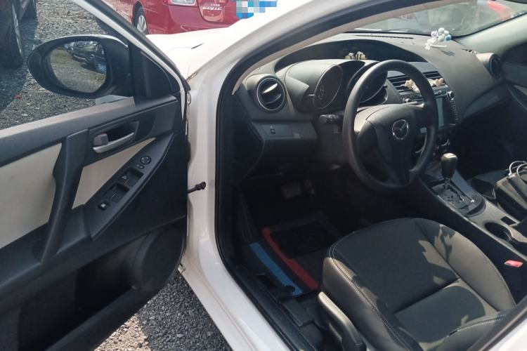 Used Mazda 3 2015 Sedan 1.6L Automatic Comfort Model Driver Seat
