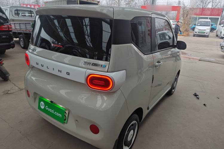 Used Wuling Hongguang MINIEV 2024 3rd Generation 215km Youth Edition