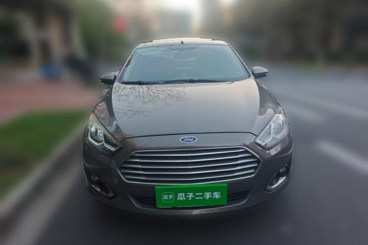 Used Ford Escort 2015 1.5L Manual Fashion Edition