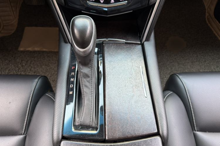 Used Cadillac XTS 2018 28T Tech Edition Gear Lever