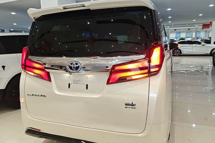 Used Toyota Alphard 2020 Dual-Engine 2.5L Luxury Edition
