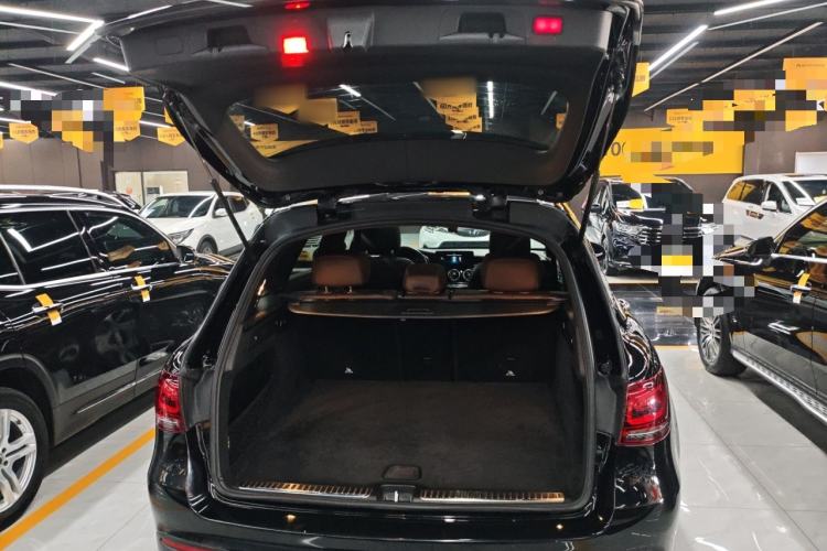 Used Mercedes-Benz GLC 2022 Refreshed GLC 260 L 4MATIC Dynamic Edition Trunk