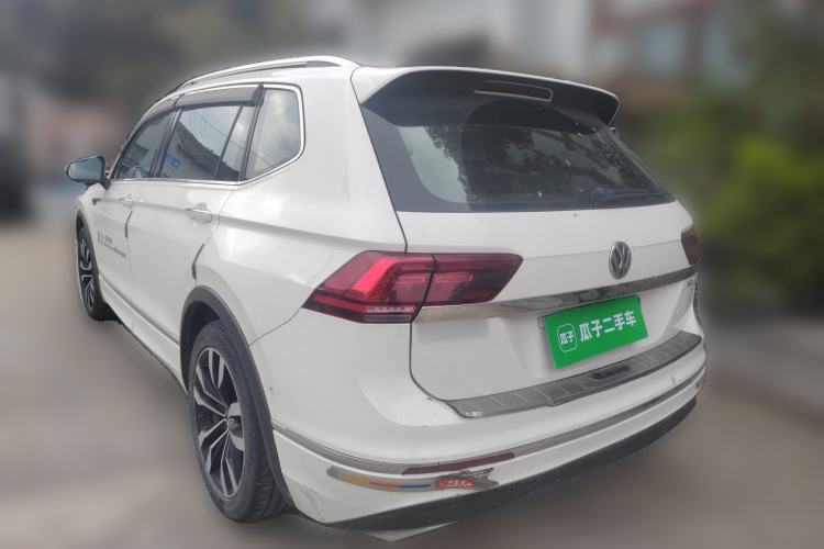 Used Volkswagen Tiguan L 2020 330TSI Automatic Two-Wheel Drive R-Line Flagship Version China VI Standard Rear Left 45 Deg