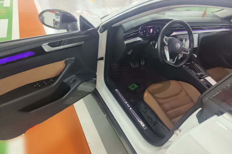 Used Volkswagen FAW-Volkswagen CC 2021 Estate Vehicle 380TSI Vizzion Edition
