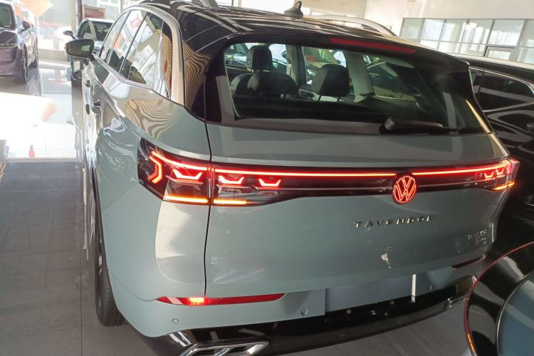 Used Volkswagen Tavendor 2023 380TSI Four-Wheel Drive R-Line Cruise Edition
