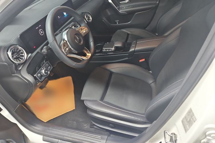 Used Mercedes-Benz A-Class 2021 A 200 L Sport Sedan Fashion Model
