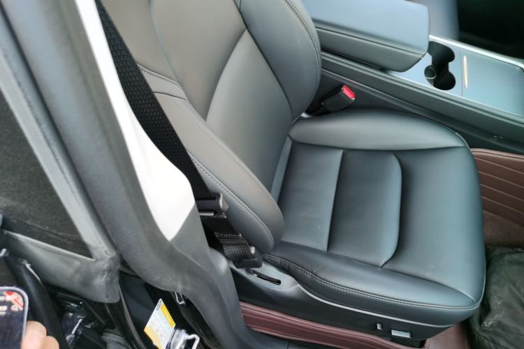 Used Tesla Model Y 2022 Rear-Wheel-Drive Version
