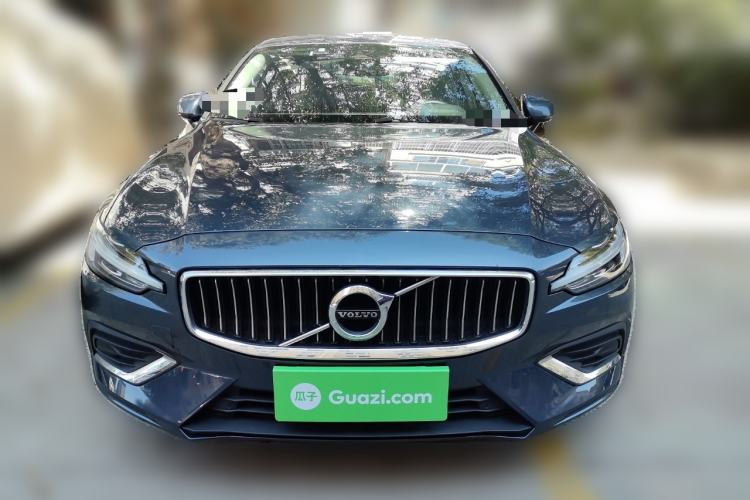 Used Volvo S60 2022 B4 Zhiyi Luxury Edition
