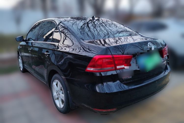 Used Volkswagen Santana 2015 1.6L Manual Comfort Edition