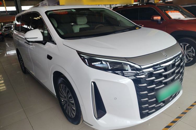 Used BYD Xia 2025 DM-i 1.5T 180km Beyond Edition
