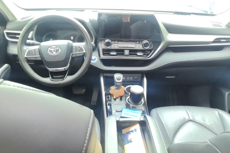 Used Toyota Highlander 2022 Dual-Engine 2.5L Four-Wheel Drive Prestige Version 7 Seats Center Console