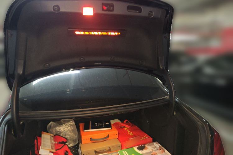 Used Mercedes-Benz E-Class 2020 E 260 L Trunk