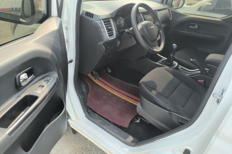 Used Jinbei Gold Hiace M Classic 2022 1.5L Engineering Lion Passenger Van 7 Seats