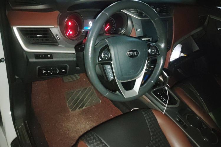 Used BYD G5 2014 1.5TID Automatic Flagship Model
