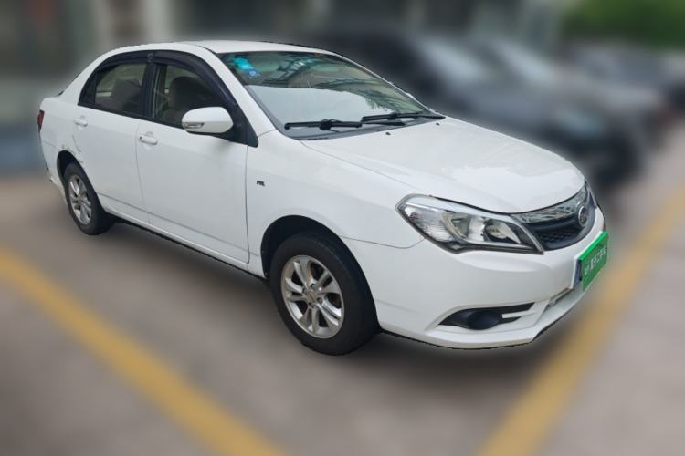 Used BYD F3 2014 1.5L Manual Luxury Model Front Right 45 Deg
