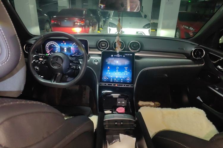 Used Mercedes-Benz C-Class 2023 Revised C 200 L Sport Edition Center Console