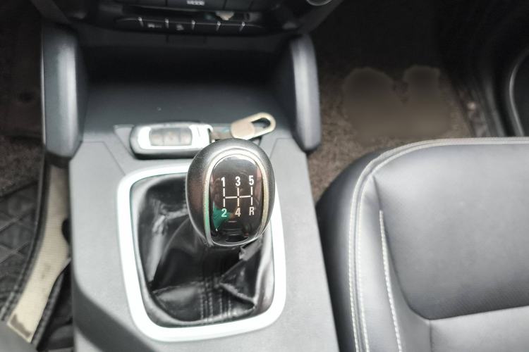 Used Geely Auto Vision X6 2016 1.8L Manual Luxury Model
