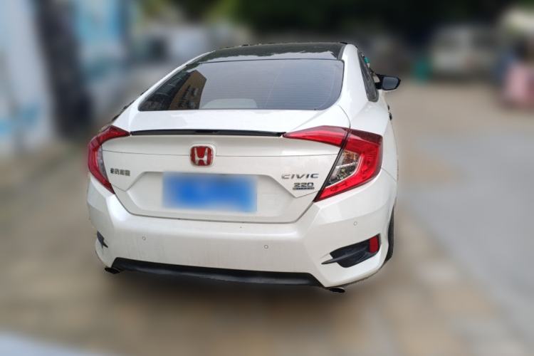 Used Honda Civic 2016 220TURBO CVT Luxury Edition
