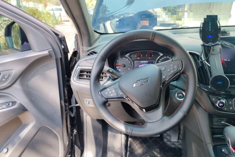 Used Chevrolet Equinox 2023 Mild Hybrid 2.0T RS All-Wheel-Drive Smart Guardian Edition Steering Wheel