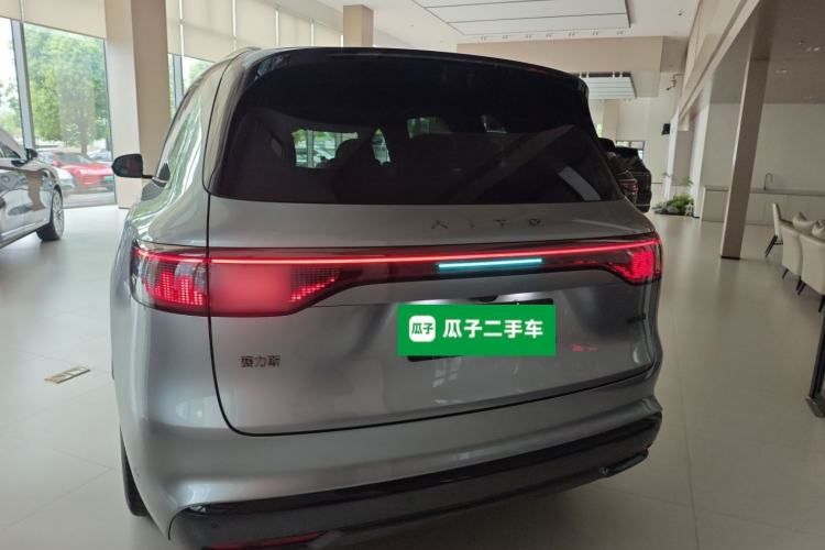 Used Hima AITO M8 2025 Extended-Range Ultra Version 53.4 kWh 5-Seater Edition Rear Left 45 Deg