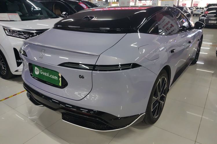 Used Avatr 06 2025 Pro Range-Extended Edition Rear Right 45 Deg