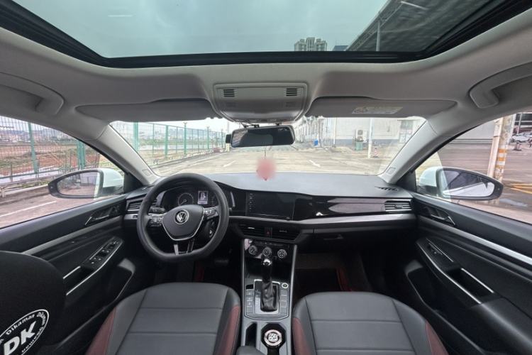 Used Volkswagen Bora 2021 1.5L Automatic Comfort Smart Connect Edition Interior 8