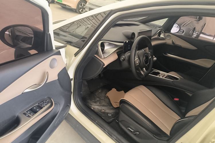 Used BYD Dolphin 2023 420 km Fashion Edition Driver Seat