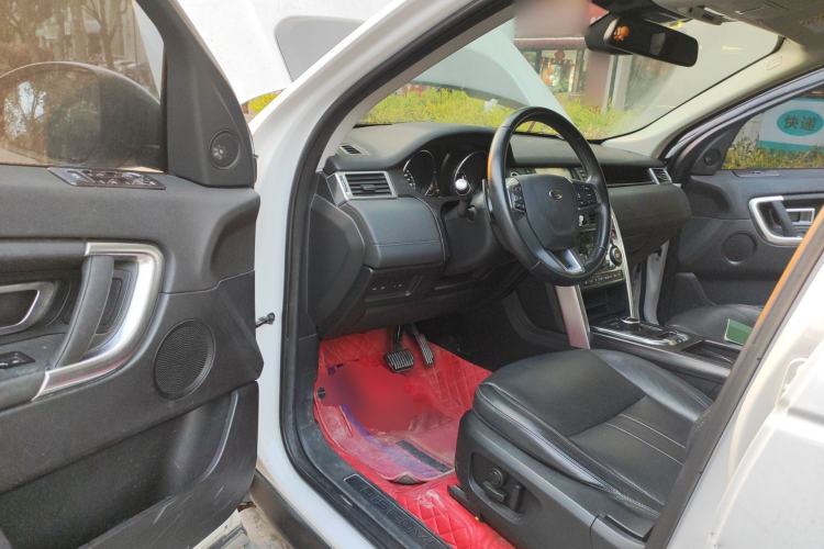 Used Land Rover Discovery Sport 2018 240 PS SE Version Driver Seat