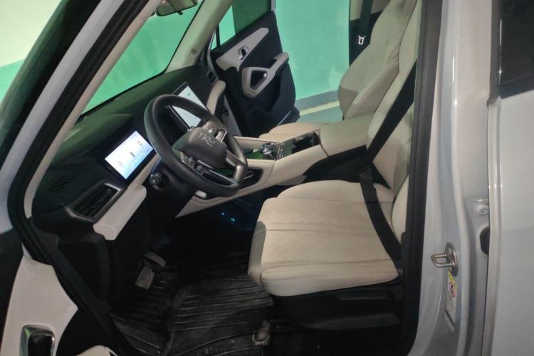 Used BYD Yuan UP 2024 401 km Active Version
