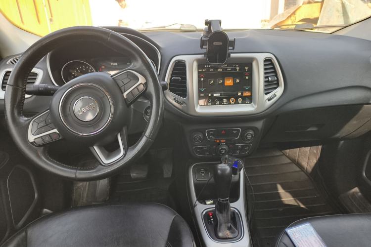 Used Jeep Compass 2017 200T Automatic Family Edition