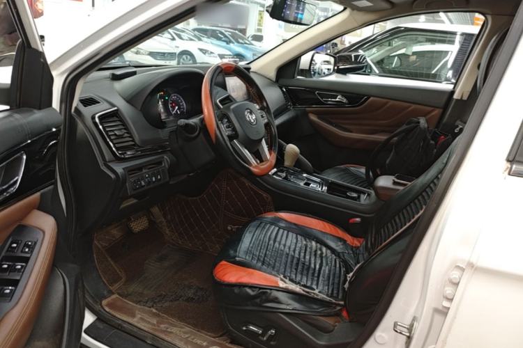 Used Dongfeng Aeolus AX7 2018 Classic 1.6T Automatic Luxury Model
