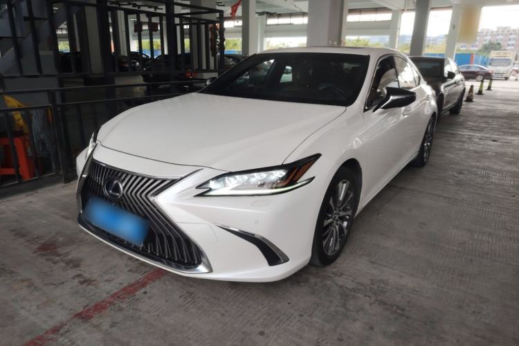 Used Lexus ES 2018 300h Premium Edition China V Standard